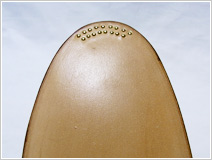 つま先飾り釘打ち